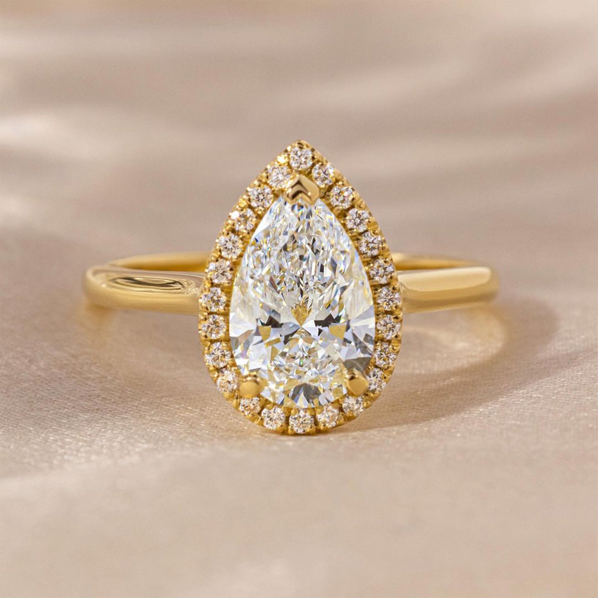 1.5 CT Pear Cut Halo Moissanite Diamond Engagement Ring